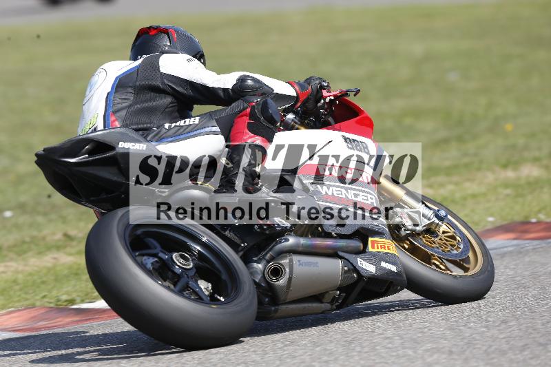 /45 10.08.2025 Plüss Moto Sport ADR/Freies Fahren/988